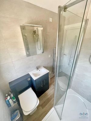 Photo 1- click for photo gallery